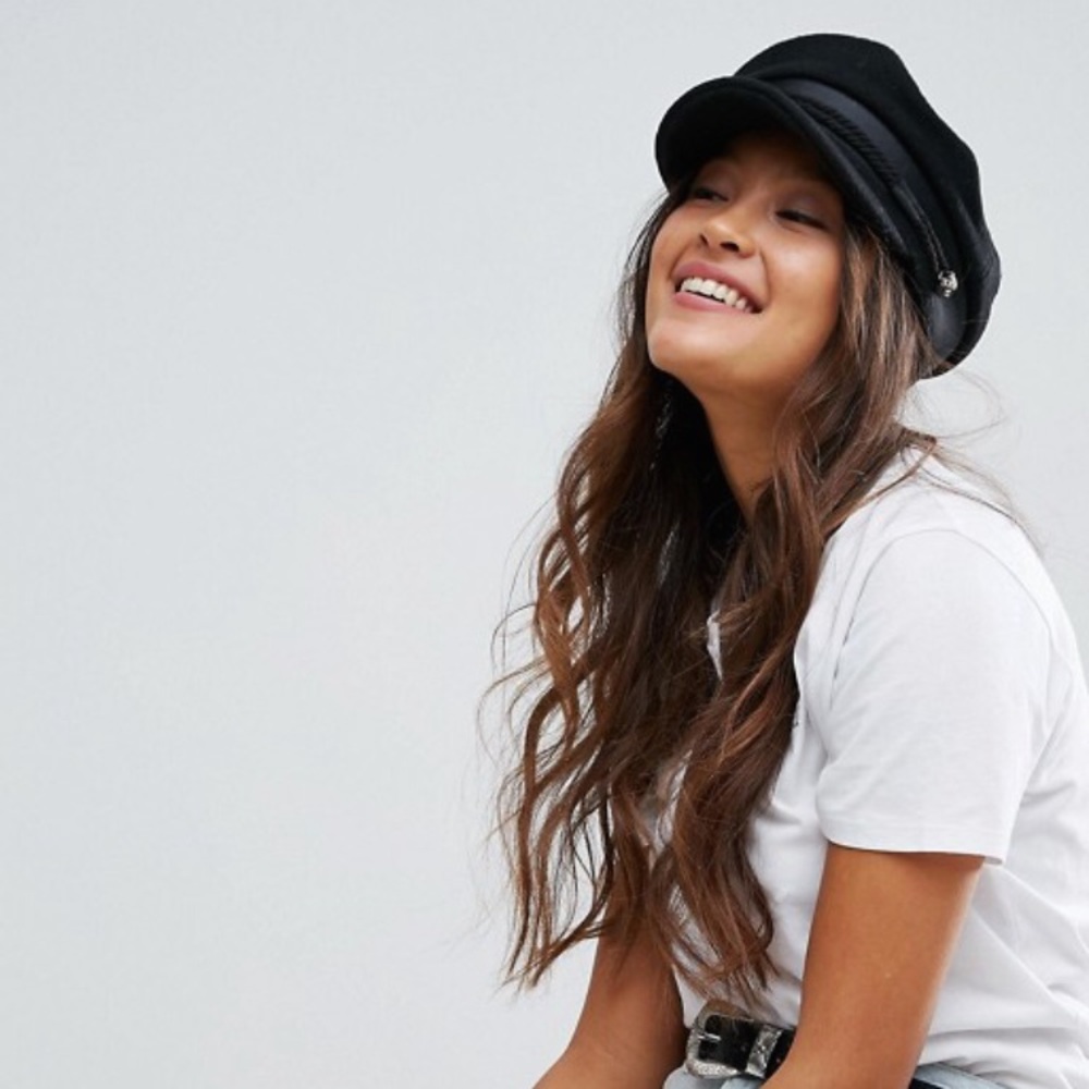 Super trendy Fisherman’s hat!